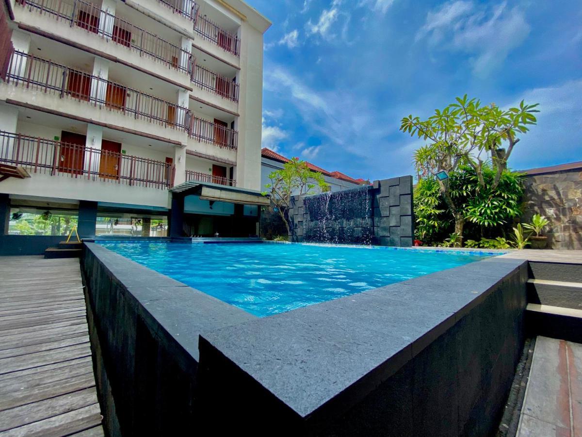Sun Royal Hotel Kuta Lombok Exteriör bild