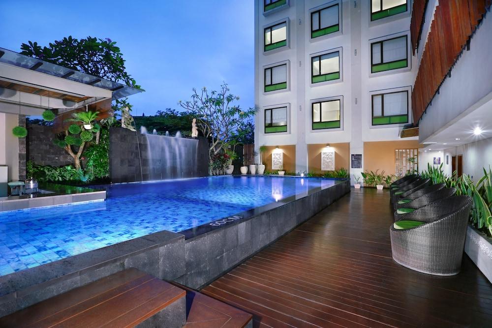 Sun Royal Hotel Kuta Lombok Exteriör bild