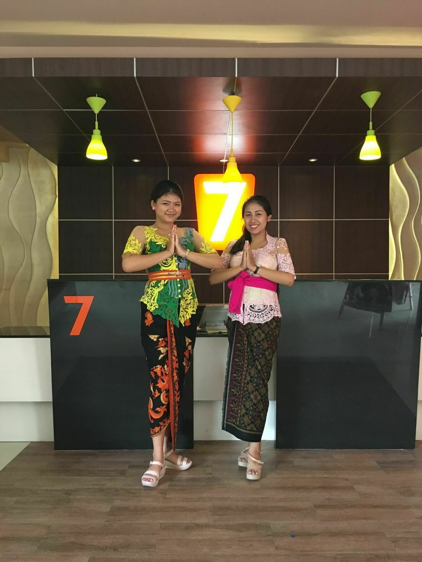 Sun Royal Hotel Kuta Lombok Exteriör bild